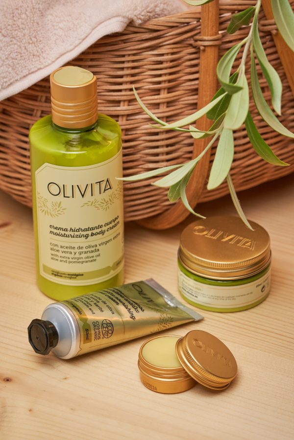 _3IM7247 Hydratační Tělový Krém s Extra Panenským Olivovým Olejem, Aloe Vera a Granátovým Jablkem OLIVITA