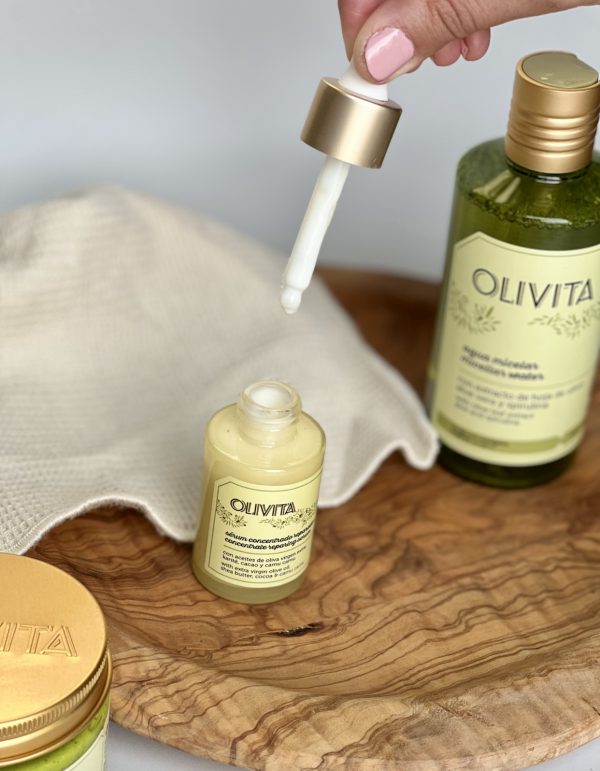 Koncentrované Regenerační Pleťové Sérum s Extra Panenským Olivovým Olejem, Bambuckým Máslem, Kakaem a Camu Camu OLIVITA