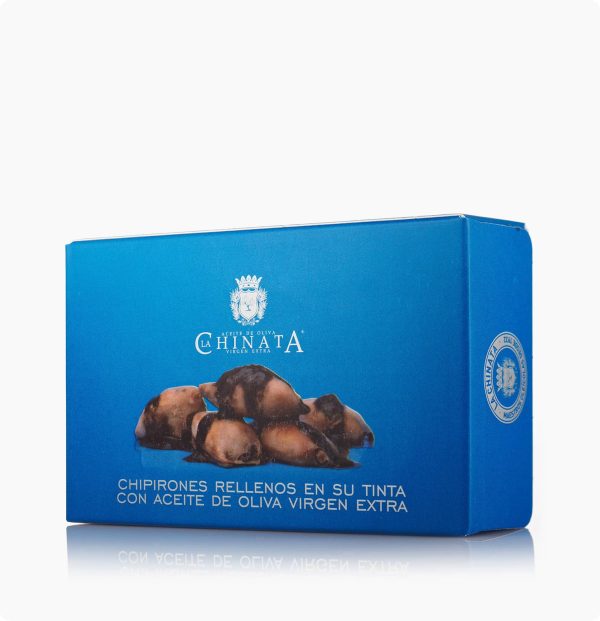 chipirones-rellenos-en-su-tinta-en-aceite-de-oliva-virgen-extra-la-chinata.jpg Malé Plněné Kalamáry Ve Vlastním Inkoustu S Extra Panenským Olivovým Olejem