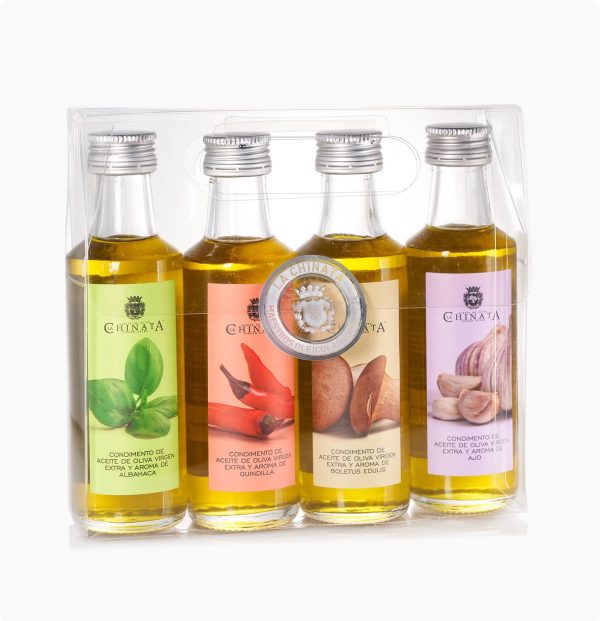 pack-cuatro-condimentos-aceite-oliva-virgen-extra-aroma-albahaca-guindilla-boletus-ajo.jpg Balení Ochucených Olivových Olejů 4 x 100 Ml