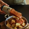 Salsa Brava s Extra Panenským Olivovým Olejem, Bazalkou a Oreganem